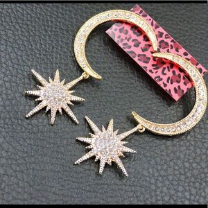 💫 Betsey Johnson sparkling star & moon earrings ✨